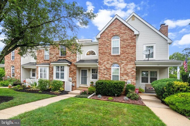 Foto del edificio - 73 Crickhollow Ct
