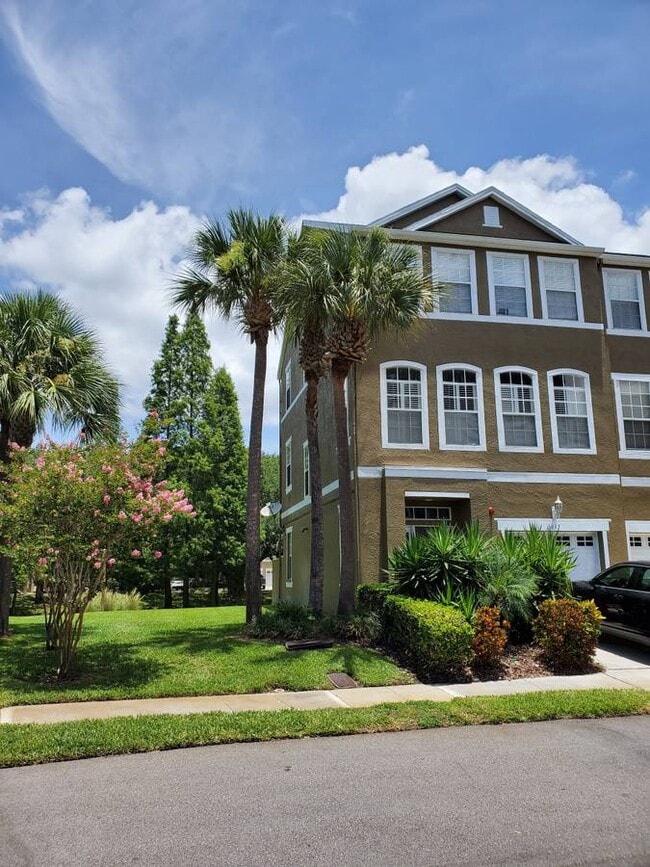 Foto del edificio - 3013 Pointeview Dr