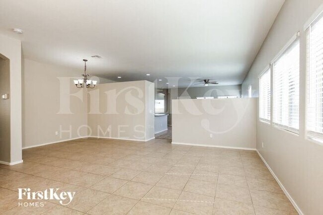 Building Photo - 4417 S 100th Ln