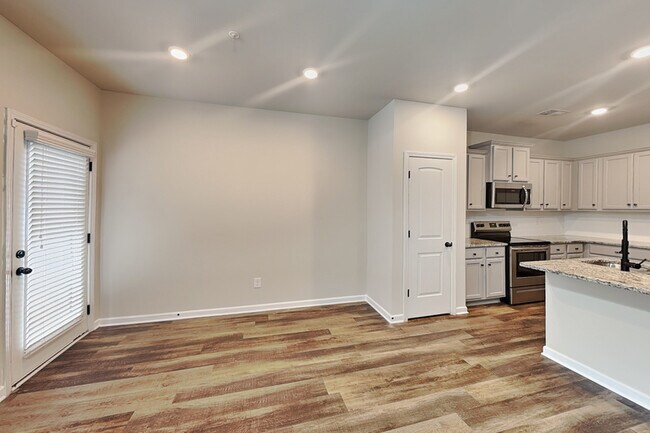 Building Photo - 2891 Bayrose Cir
