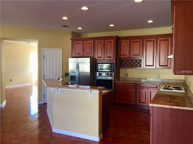 Foto del edificio - 603 Alfani St