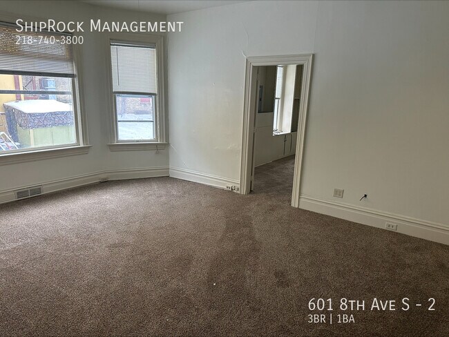 Foto del edificio - 601 8th Ave S