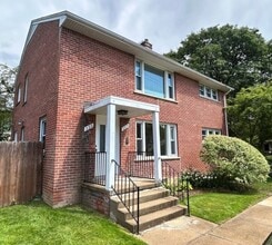 Building Photo - 357 Columbia St