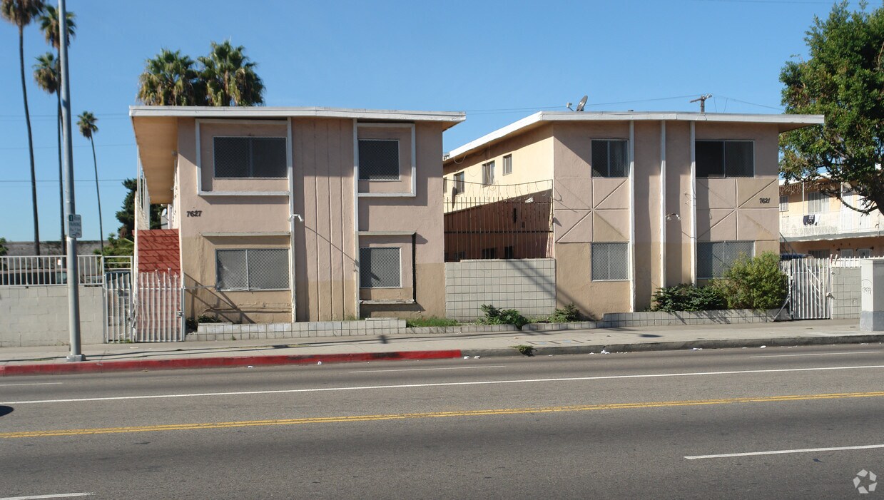 Primary Photo - 7627 S Broadway