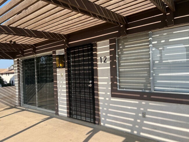 Building Photo - 3333 El Encanto Ct