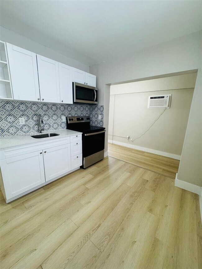 Foto del edificio - 2960 W Flagler St