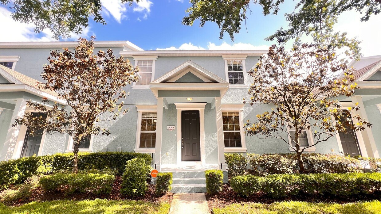 Foto principal - Available May 13th! Gorgeous 2/2 Town Home...