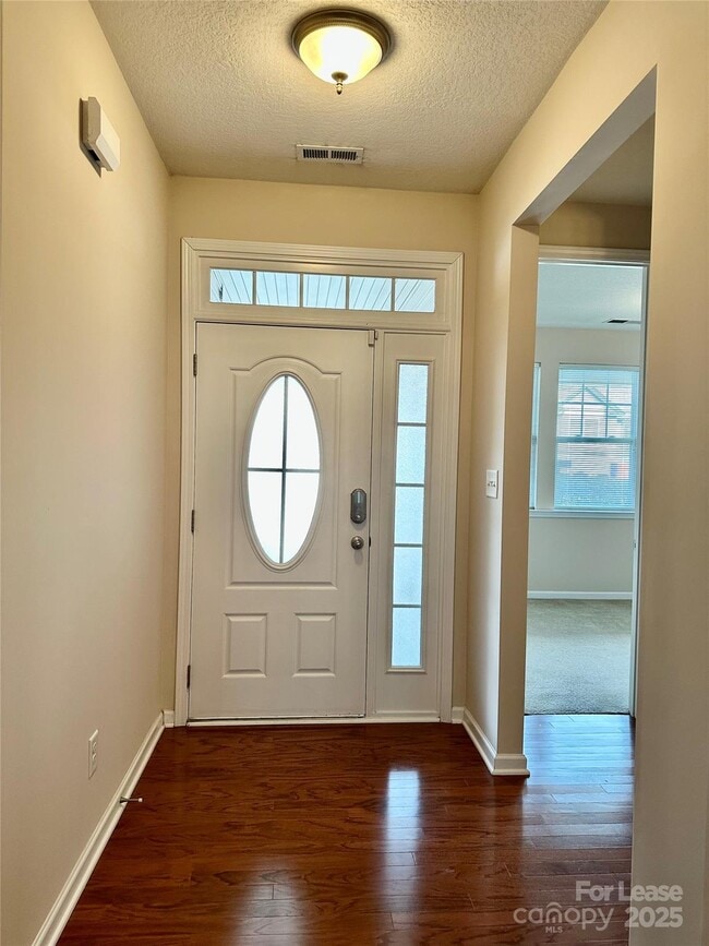 Building Photo - 4531 Hubbard Falls Dr