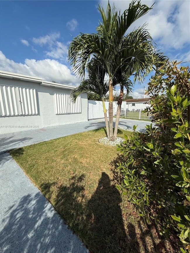 Foto del edificio - 22020 SW 114th Ave