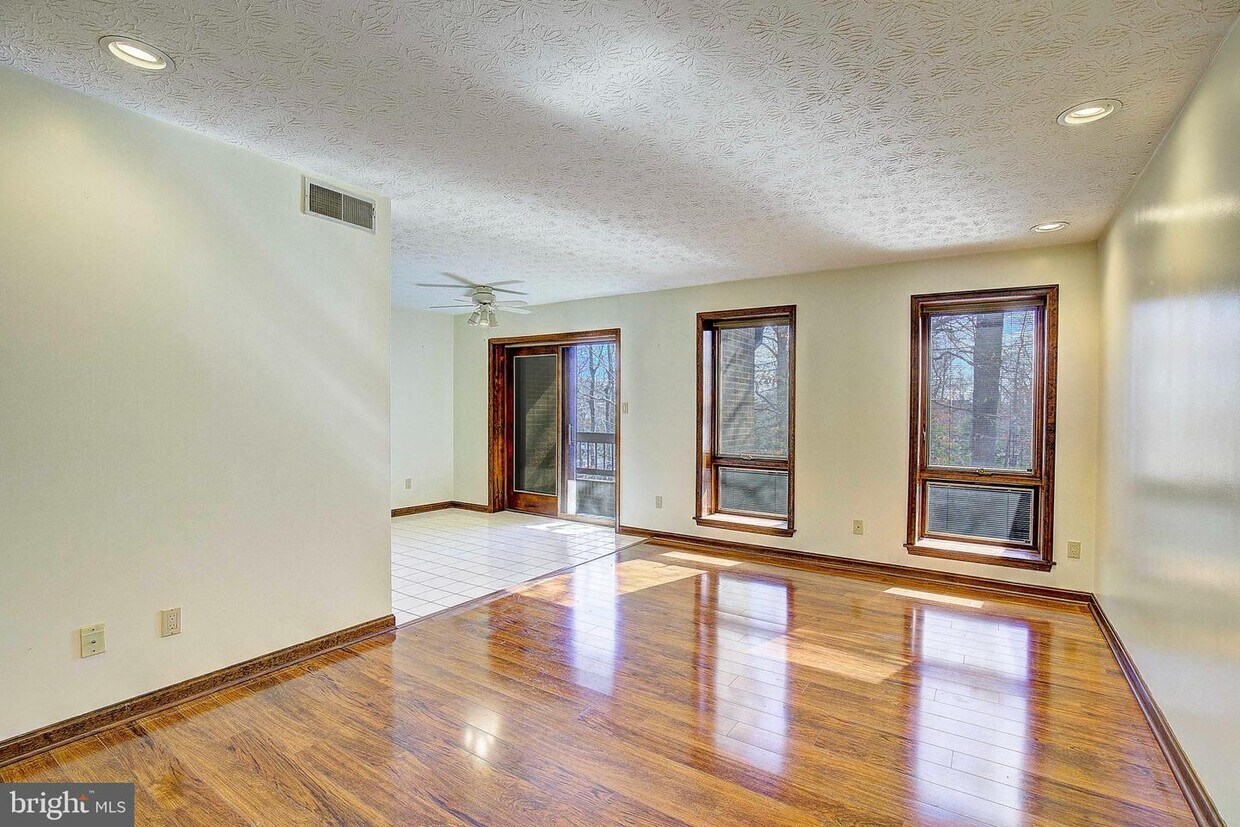 44708 Beechwood Ct Unit 624, California, MD 20619 Room for Rent in