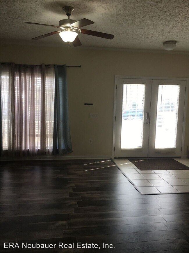 Building Photo - 3 br, 2.5 bath House - 2615 Oakmont Drive