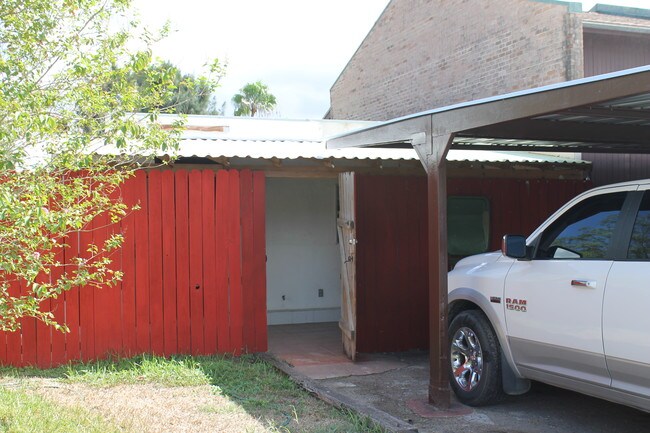 Building Photo - 3744 Boca Chica Blvd