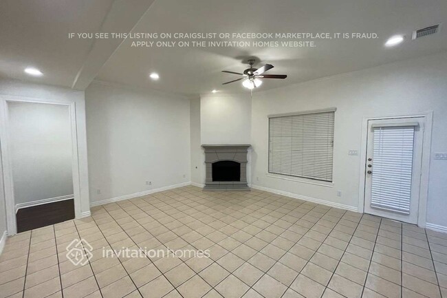 Building Photo - 13605 Falcon Ct