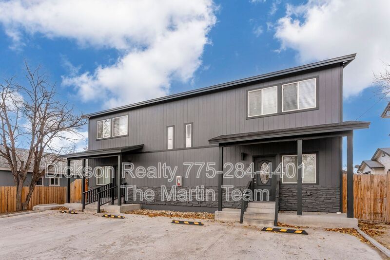 Primary Photo - 123 Caliente St