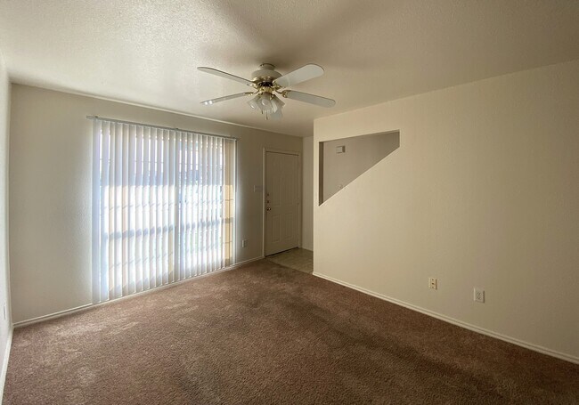 Foto del edificio - 4603 Hudson Dr