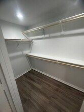 Building Photo - 1572 E Pine Lake Cir