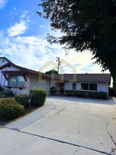 Building Photo - 1733 Julie Cir
