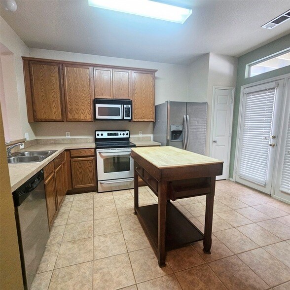 Foto del edificio - 10741 Traymore Dr