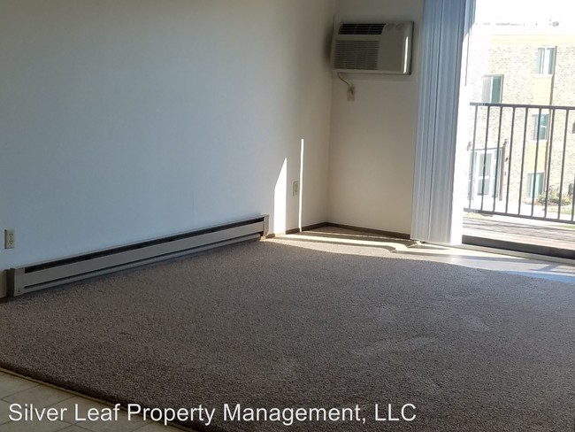Building Photo - 425 E Fairlane Dr