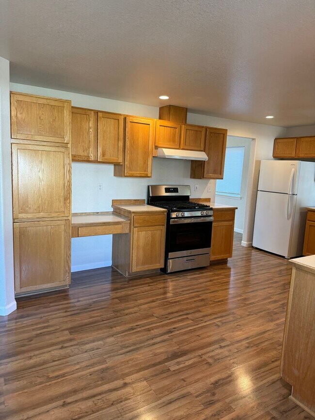 Building Photo - CUTE HOME IN ELKHORN ESTATES