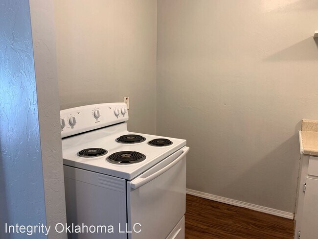 Foto del edificio - 2 br, 2 bath House - 819 N Brauer Ave
