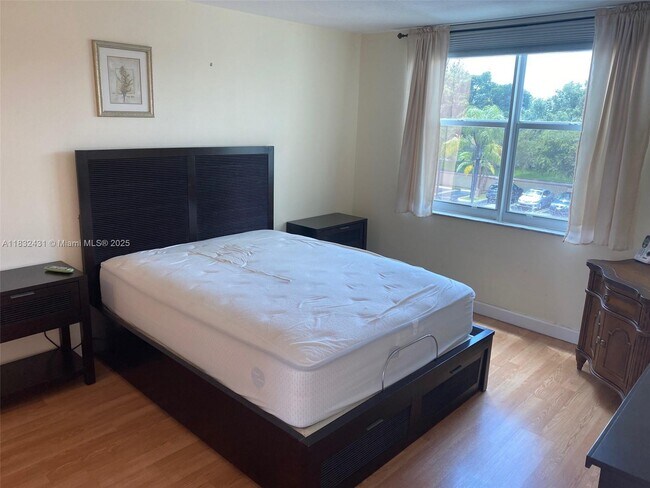 Foto del edificio - 13120 SW 92nd Ave
