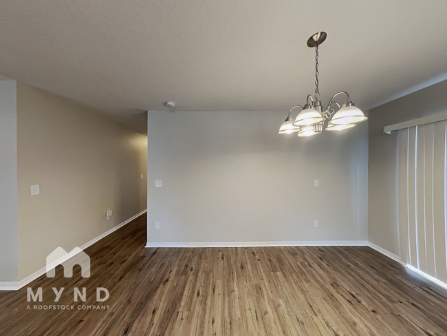 Building Photo - 3608 E 38th Ave