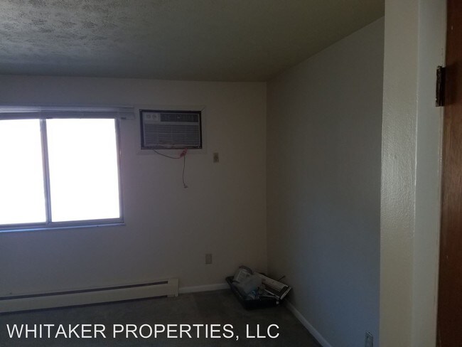 Foto del edificio - 4843-4860 Springfield St