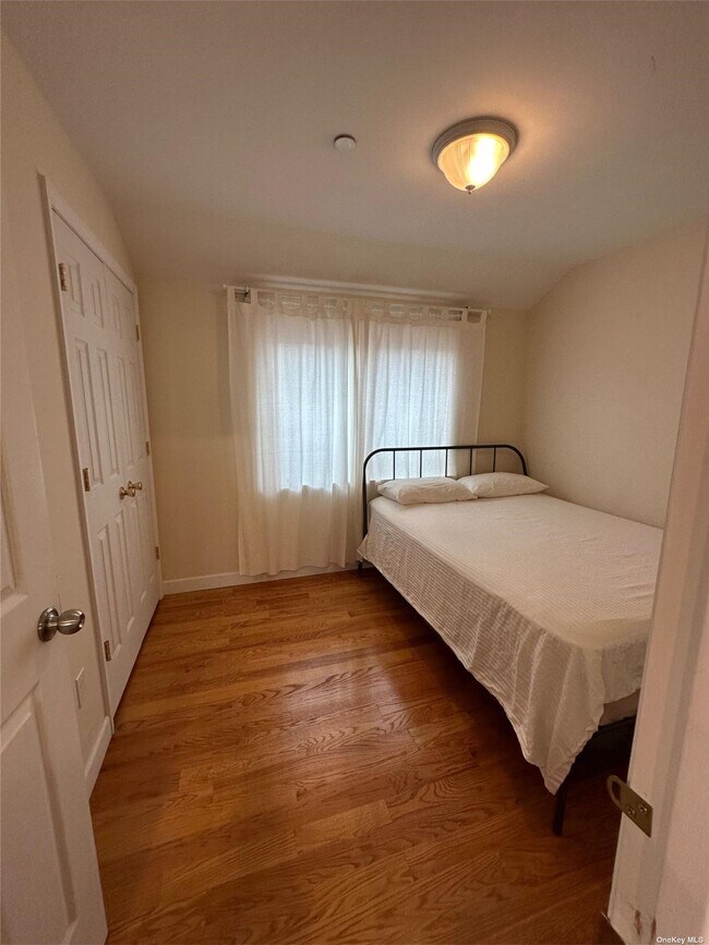 Foto del edificio - 149-47 17th Rd