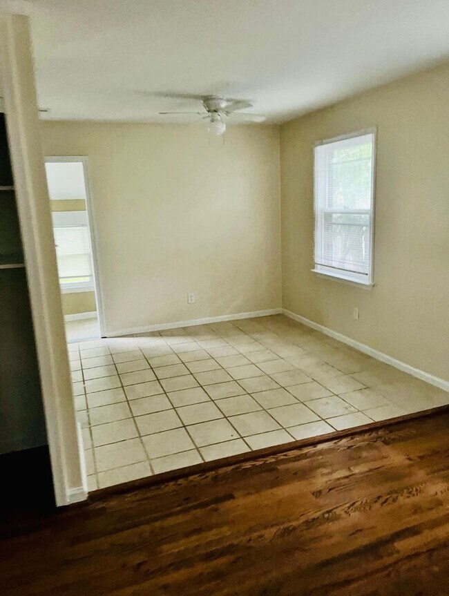 Foto del edificio - Coming Soon....Lovely 3 Bedroom 1 Bath Single Family Home located in the North King Street area o...