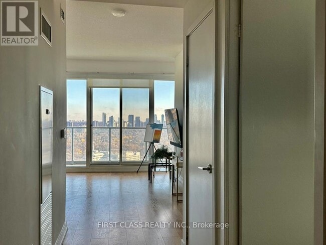 Building Photo - 117 McMahon Dr