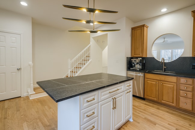 Building Photo - 250 W Bland St