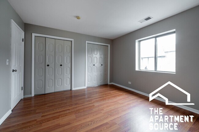 Foto del edificio - 2300 N Harlem Ave