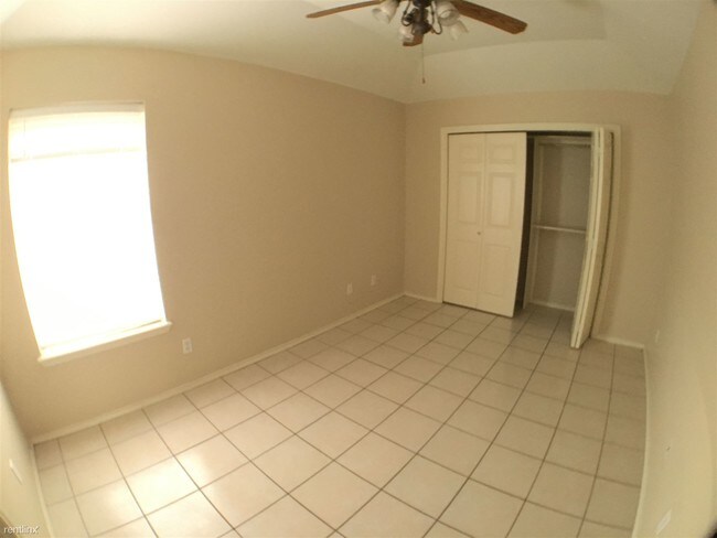 Foto del edificio - 2 br, 2 bath  - 701 Mynah Ave Apt D