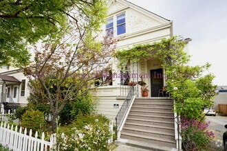 Building Photo - 808 A St