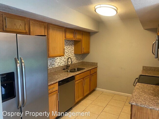 Building Photo - 3 br, 1.5 bath House - 5624 Dodington Ct
