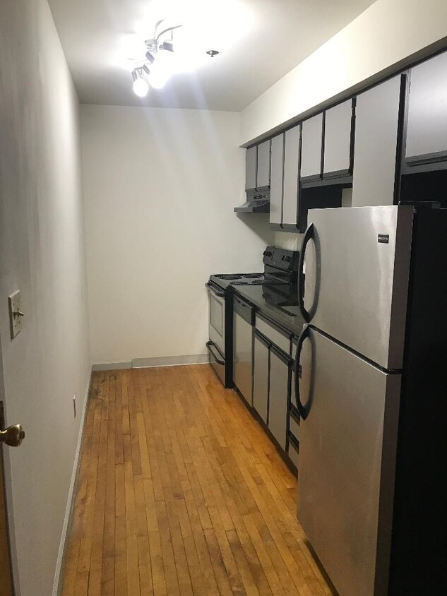 Loft 109 Kitchen - 224 E King St