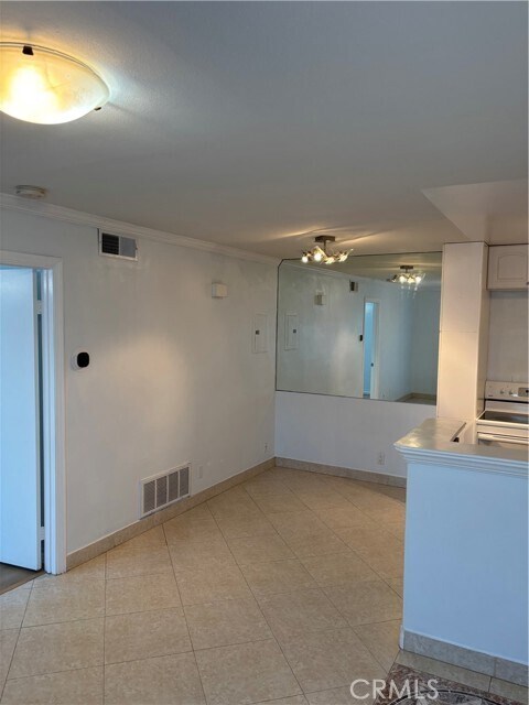 Foto del edificio - 26191 La Real