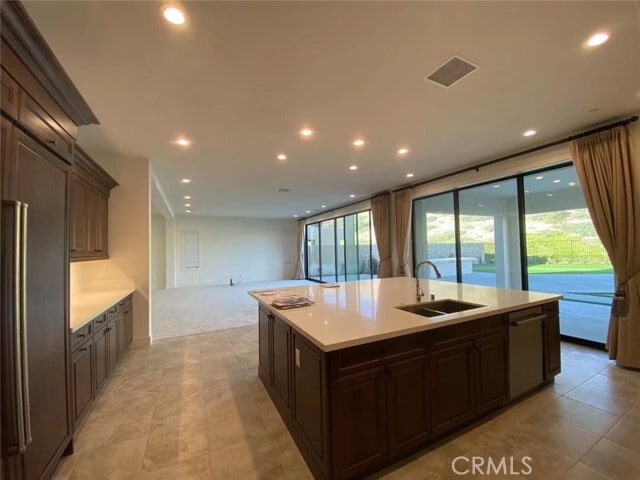 Foto del edificio - 101 Interstellar