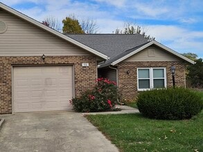 Building Photo - 118 Valley Forge Ct