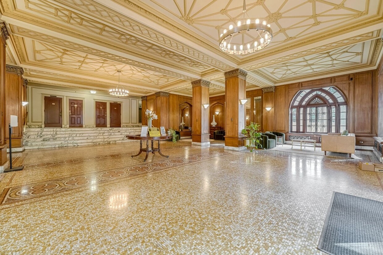 Primary Photo - European Style, Large, 1 Bed 1 Bath with D...