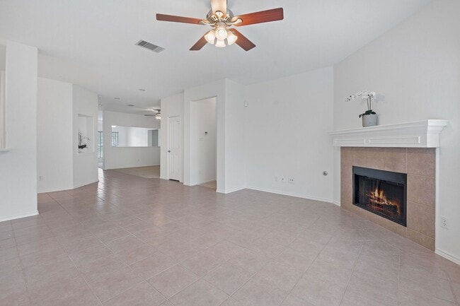 Building Photo - Immaculate 3 Bedroom, 2 Bath Home on Corne...
