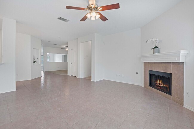 Foto del edificio - Immaculate 3 Bedroom, 2 Bath Home on Corne...