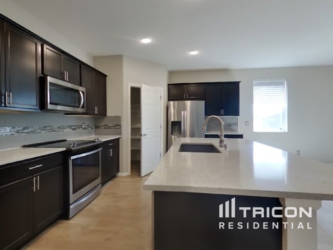 Foto del edificio - 7405 Fraser Cir