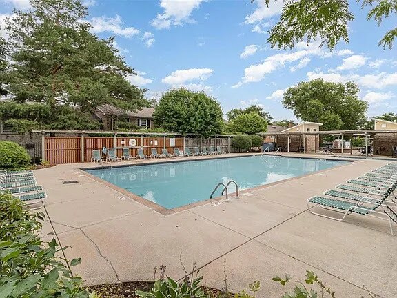 Foto del edificio - 936 Westbrooke Way