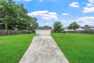 Building Photo - 3809 Southmore Blvd