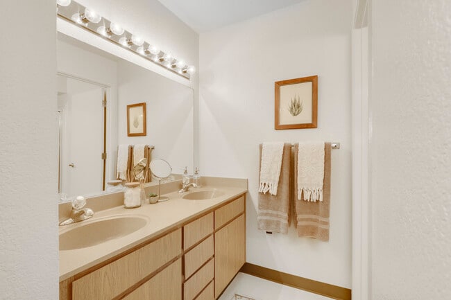 4BR, 2BA - 1,752SF - Arlington Farm Apartments