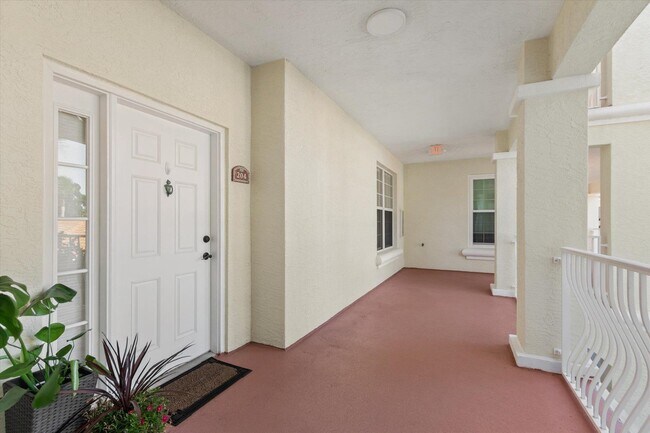 Building Photo - 215 S Ocean Grande Dr
