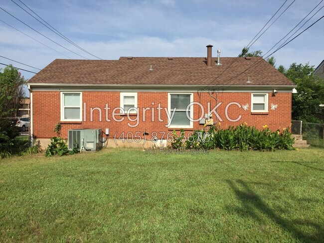 Building Photo - 3700 N Drexel Blvd