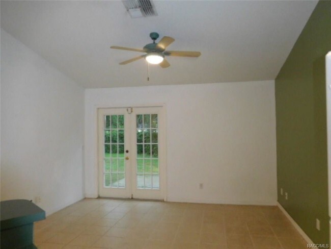 Building Photo - 6776 E Red Robin Ln